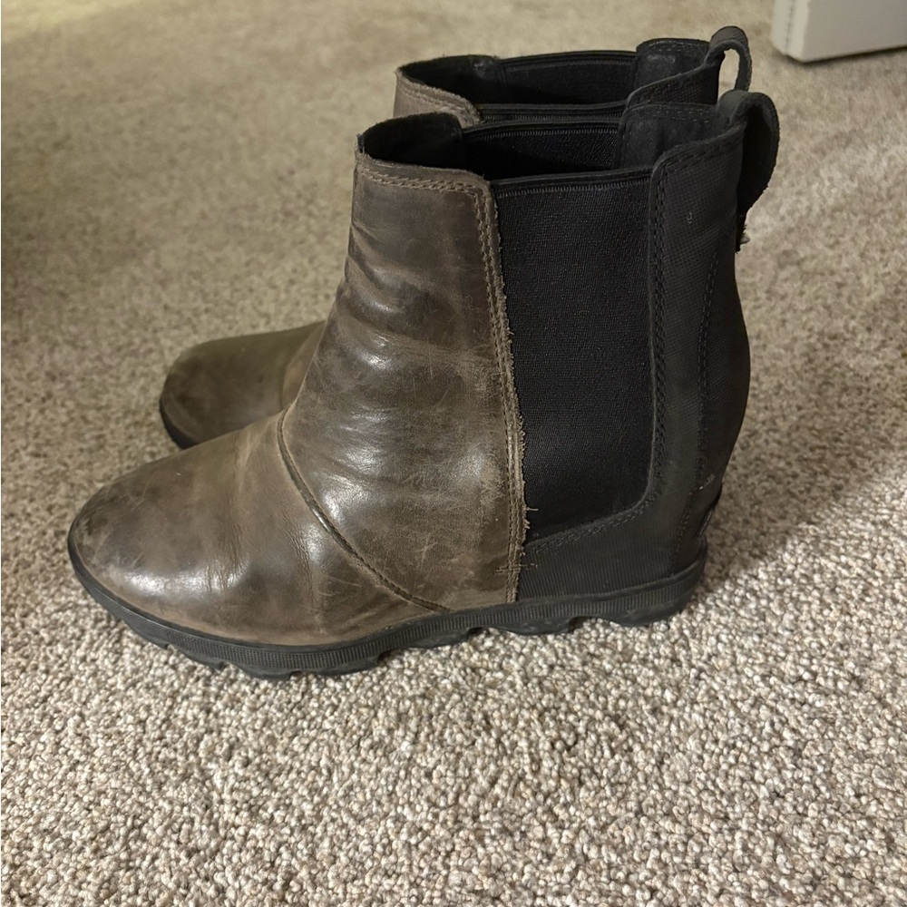 Sorel Joan of Arctic II wedge booties